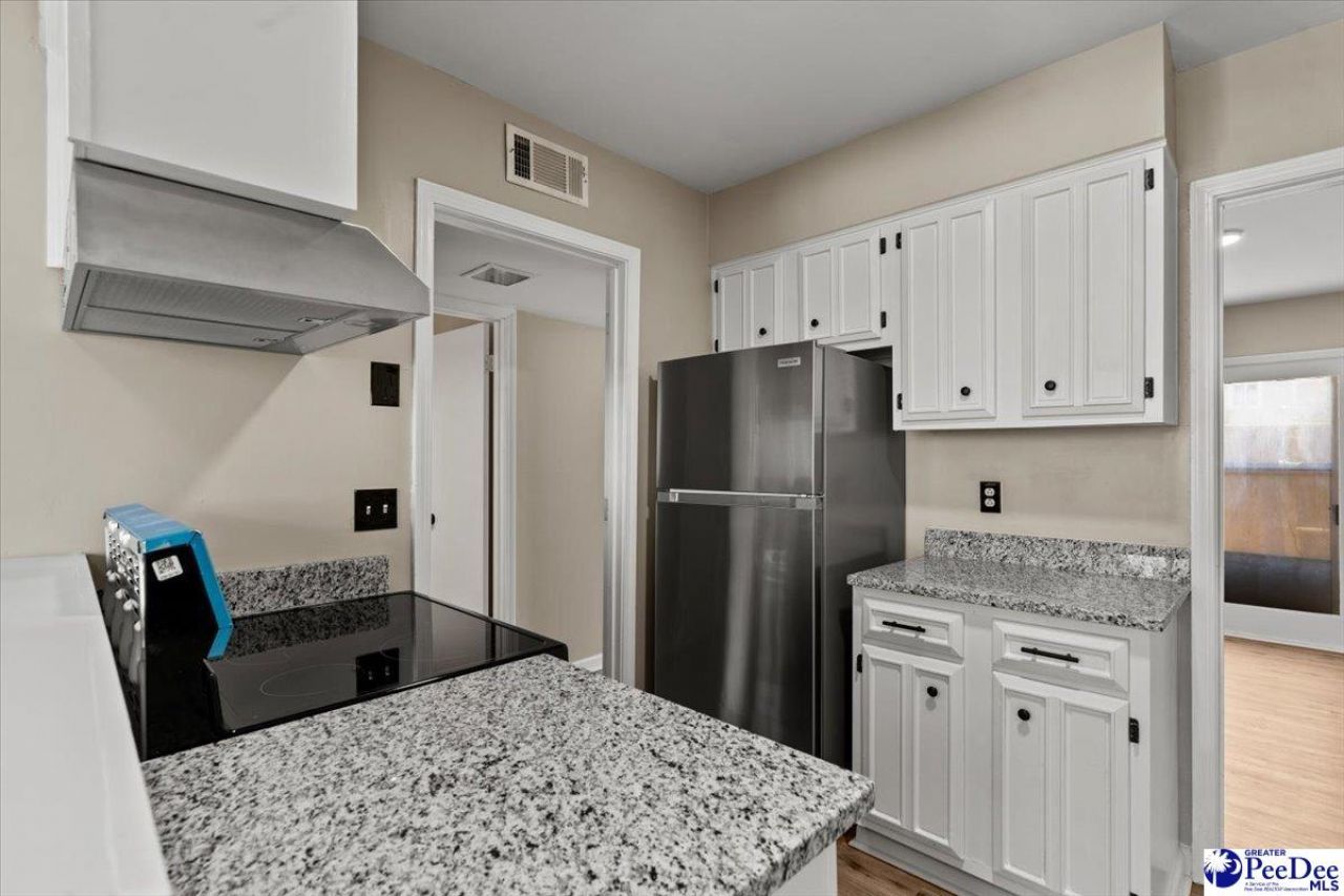 700 S Cashua Apt 10b Photo 18