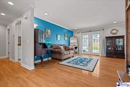 1407 Palmetto Dr photo 4