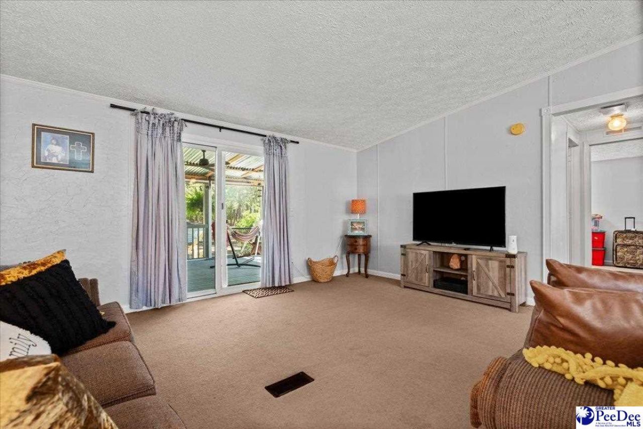 1664 Winding Pond Road Photo 10