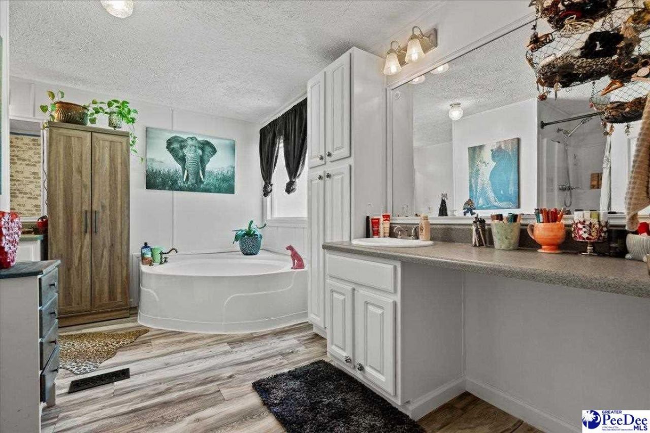1664 Winding Pond Road Photo 30