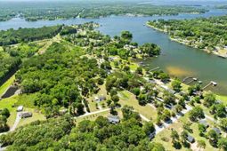 1664 Winding Pond Road photo 4