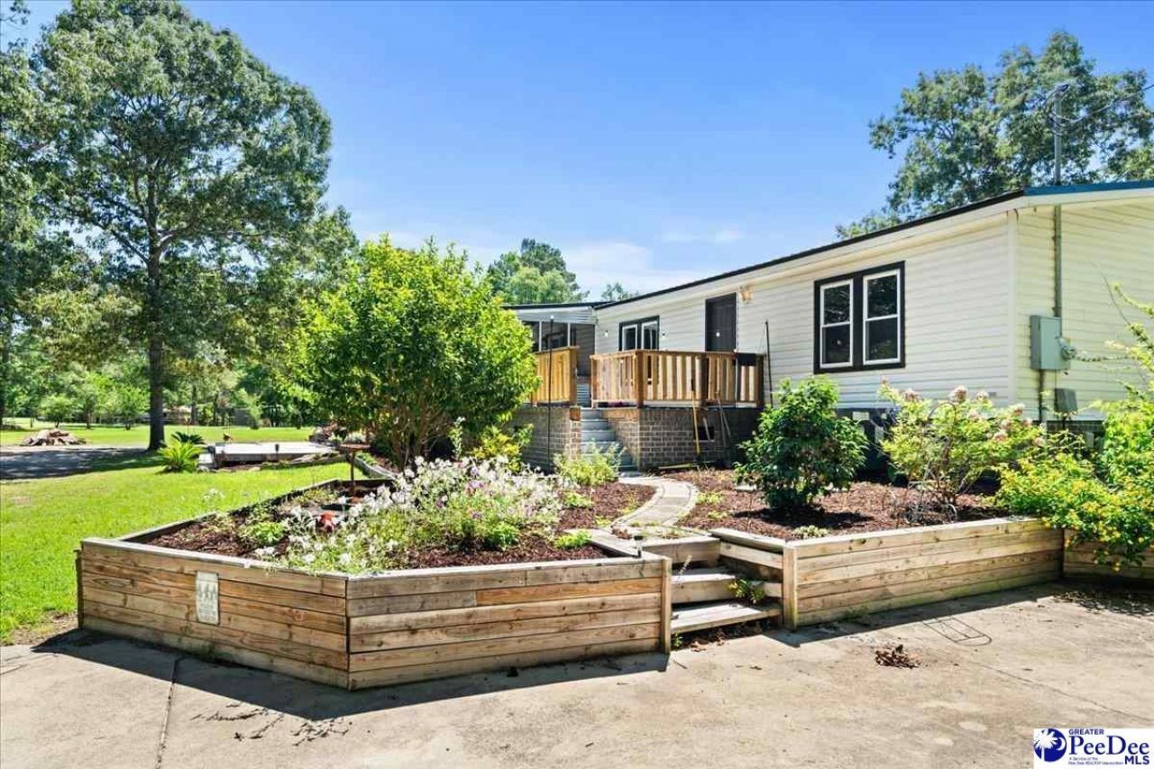 1664 Winding Pond Road Photo 44