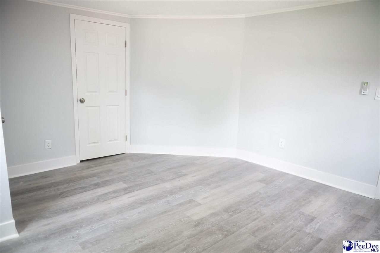 142 W Laurens Ave Photo 16