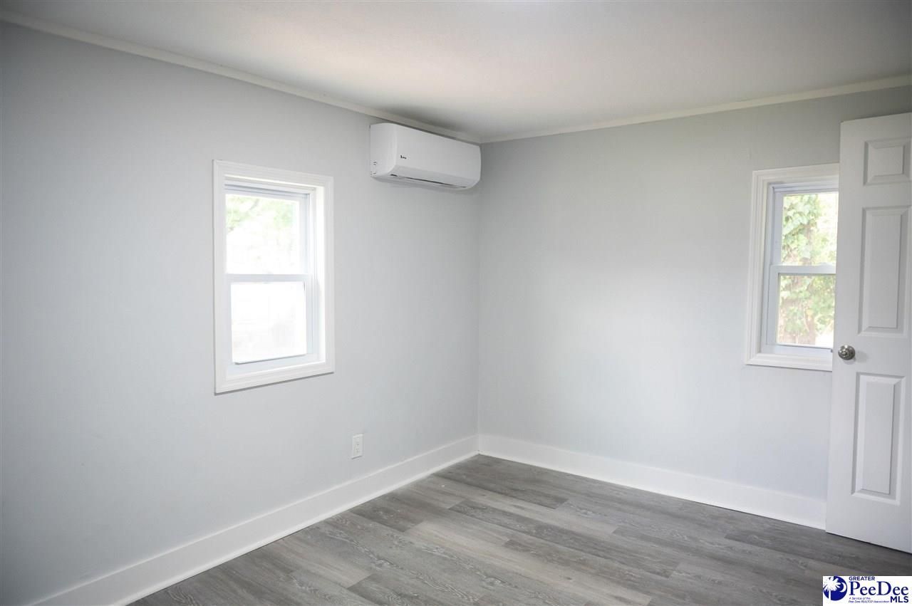 142 W Laurens Ave Photo 23