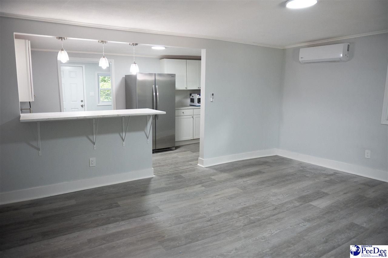 142 W Laurens Ave Photo 4