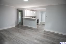142 W Laurens Ave photo 4
