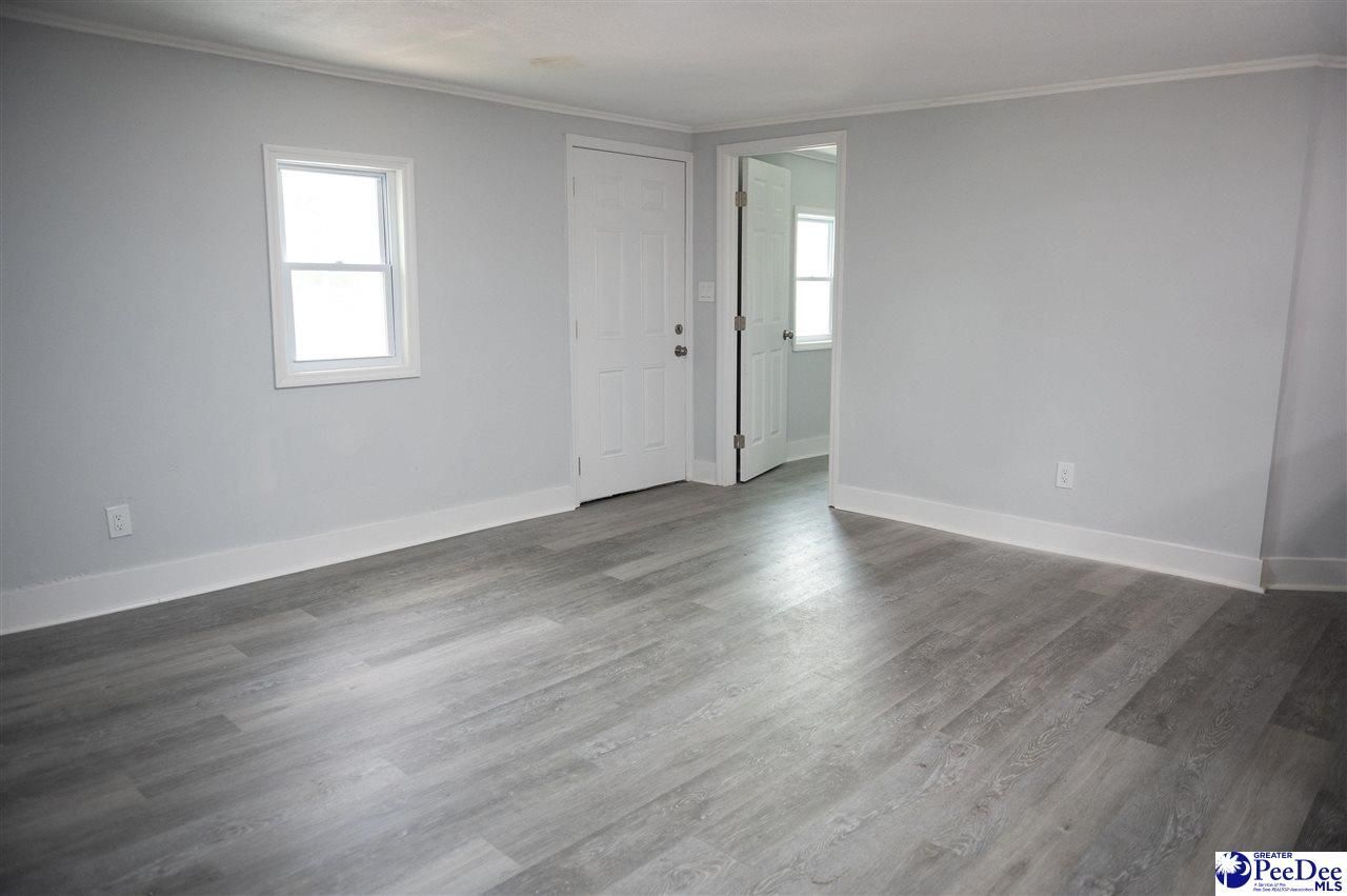142 W Laurens Ave Photo 6