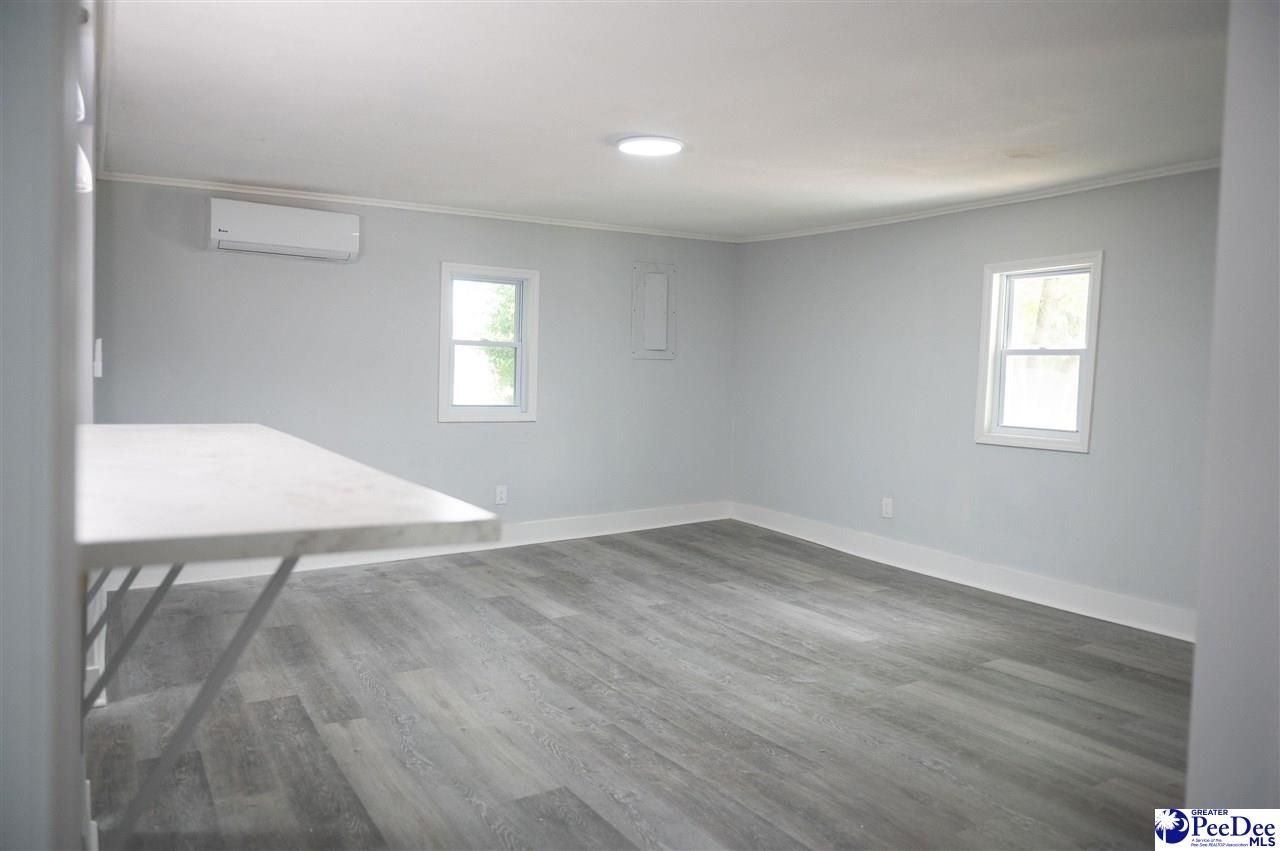 142 W Laurens Ave Photo 7