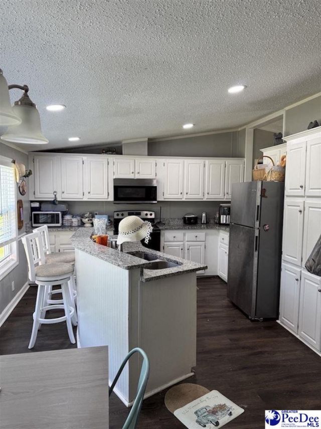 2848 S Hill Rd. Photo 4