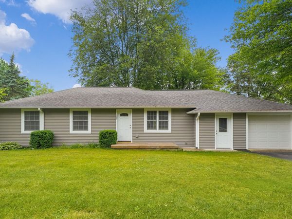 169 Ann Street NE, Cedar Springs, MI 49319