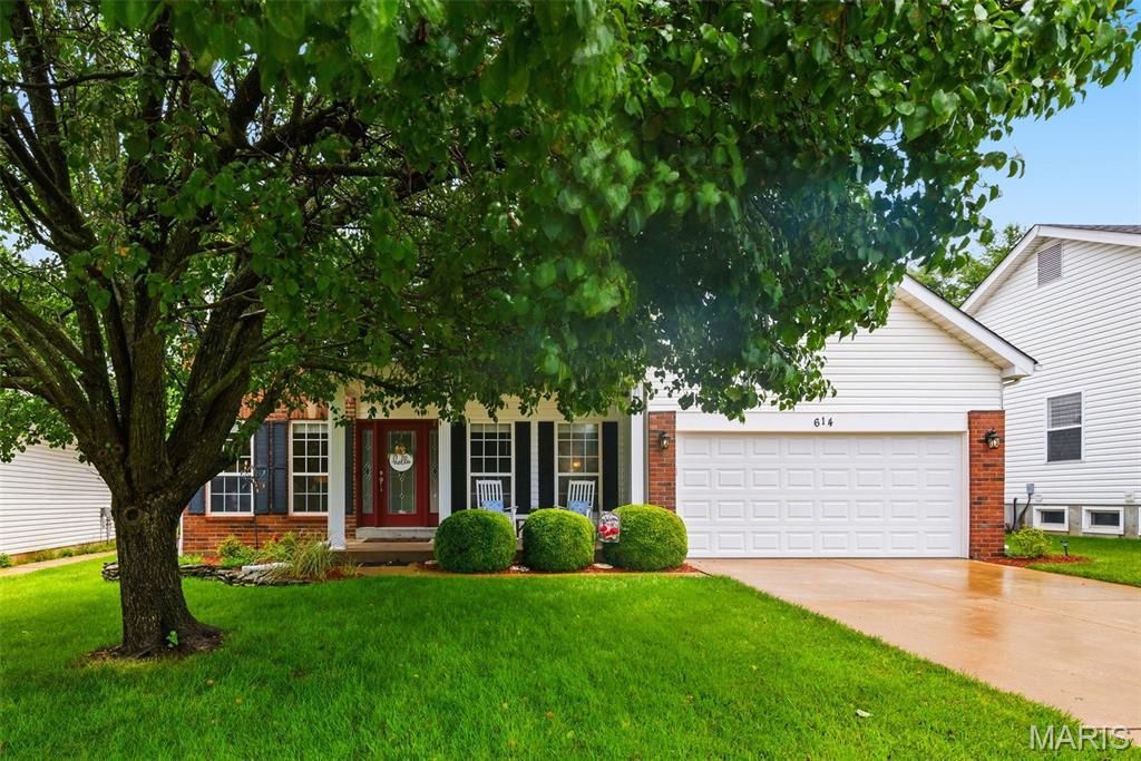 614 Whispering Willows Court, Ballwin, MO 63021 Main Photo