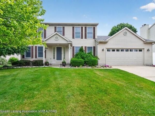12321 Sea Pines Drive, DeWitt, MI 48820