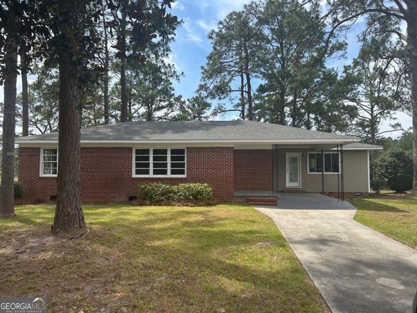 843 Prosperity Drive, Swainsboro, GA 30401