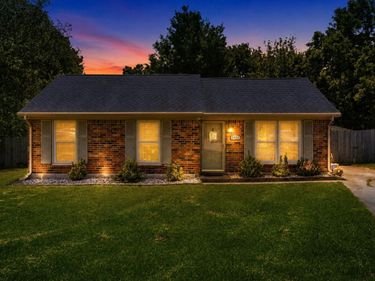 3456 Smoky Mountain Drive, Lexington, KY 40515