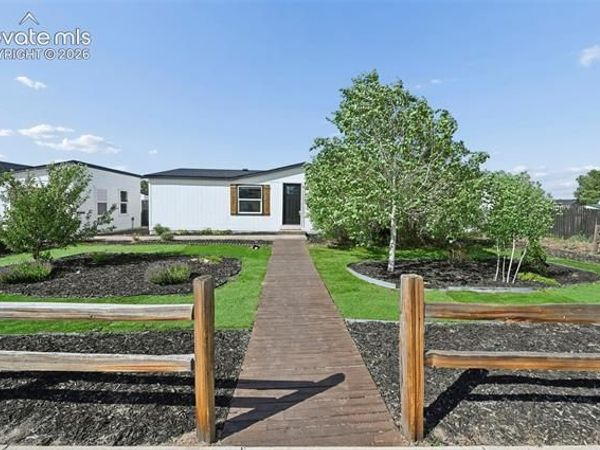 23740 Wheat Drive, Colorado Springs, CO 80928