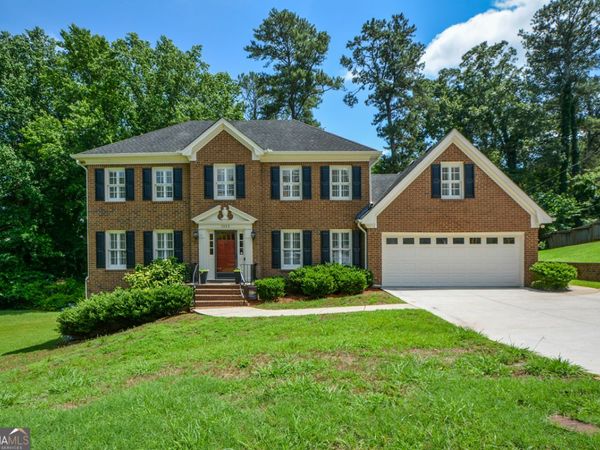 1333 Concord Circle SW, Lilburn, GA 30047