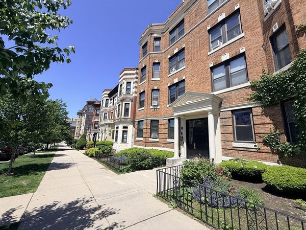 451 Park Dr, Unit 2C, Boston, MA 02215