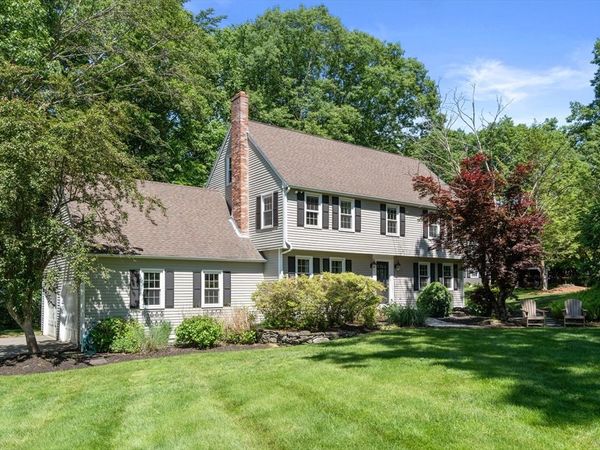 2 Garrison Ln, Southborough, MA 01772