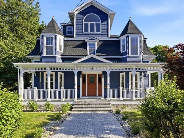 10 Washington Park, Unit 1RIGHT, Newton, MA 02460