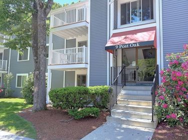9 Post Oak Ln, Unit 17, Natick, MA 01760
