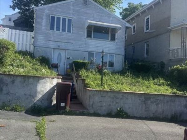 111 Arnold St, Revere, MA 02151