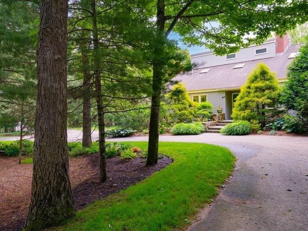 40 Bicentennial Way, Boxborough, MA 01719