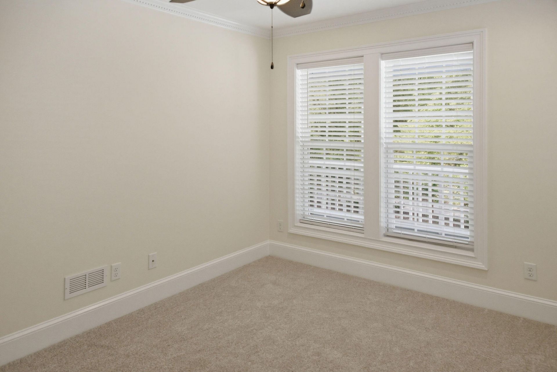 8270 Beach Farm Lane Photo 38