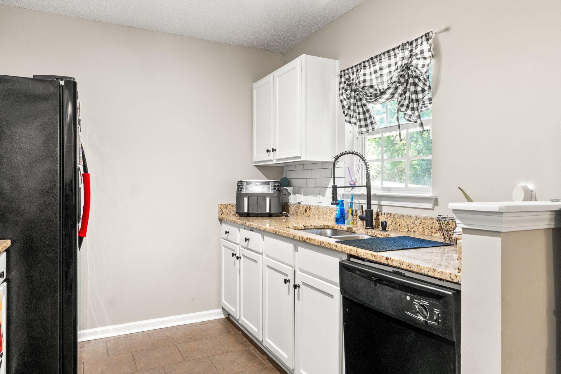 226 Emerald Isle Drive Photo 10