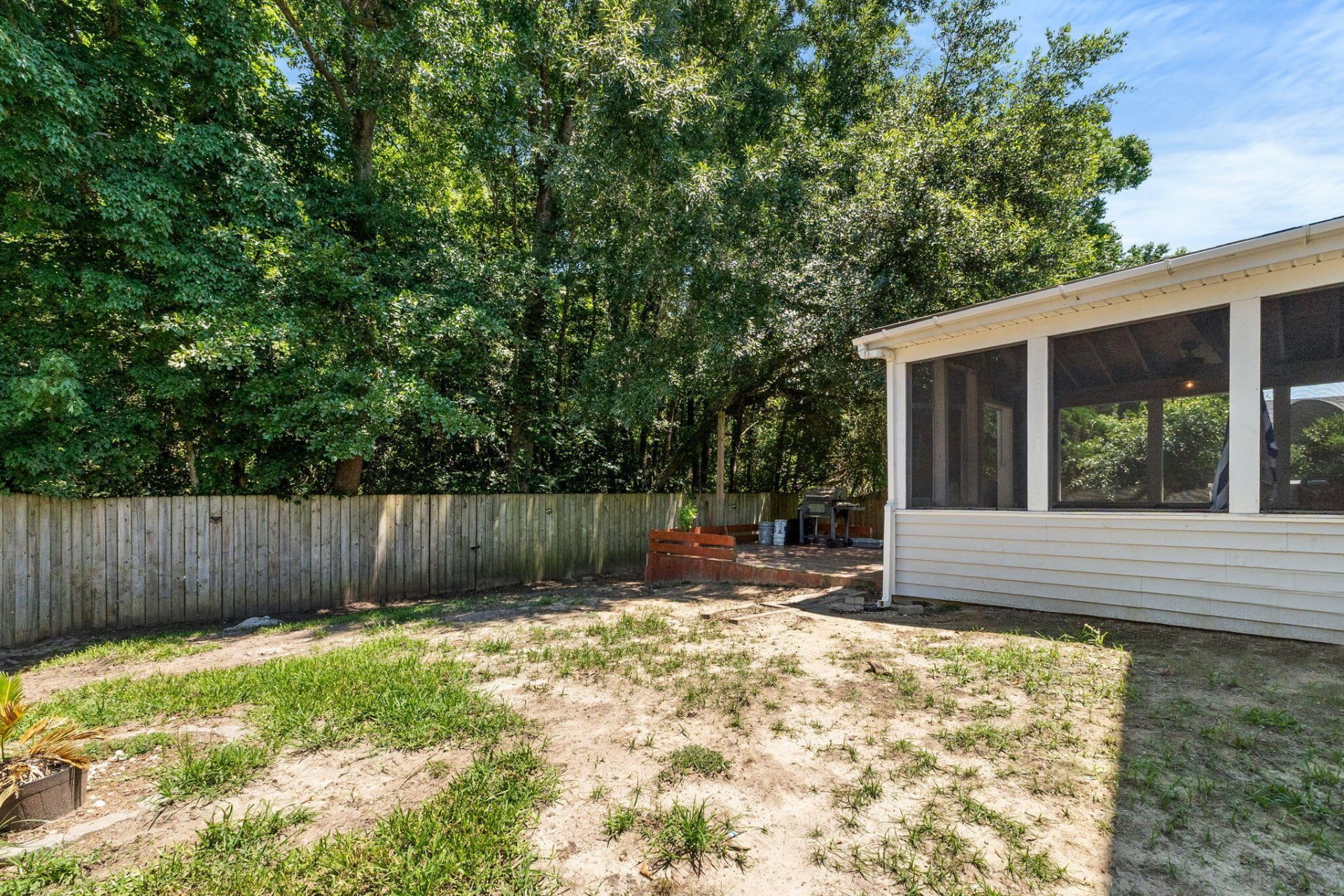 226 Emerald Isle Drive Photo 24