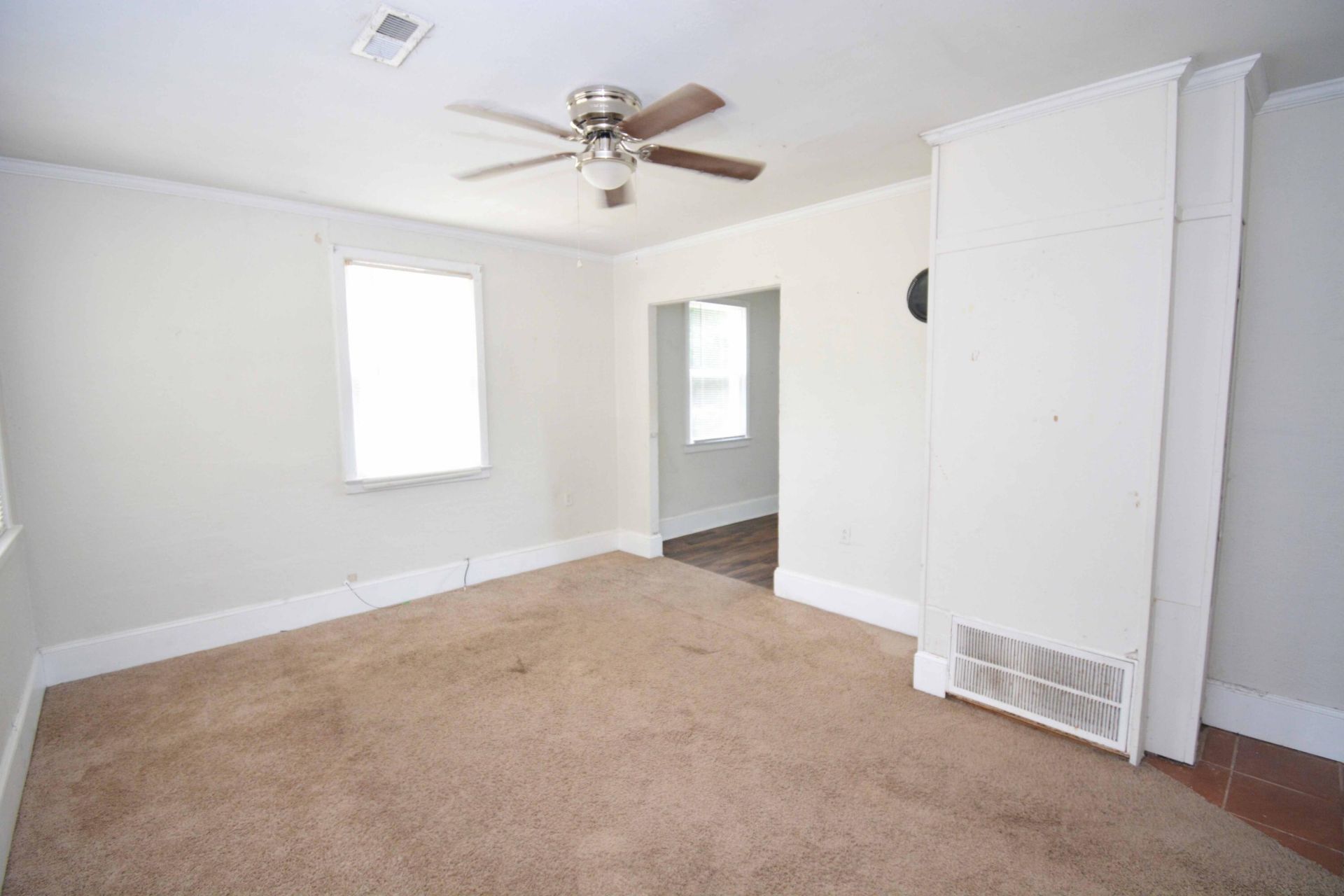 906 Woodward Avenue Photo 5