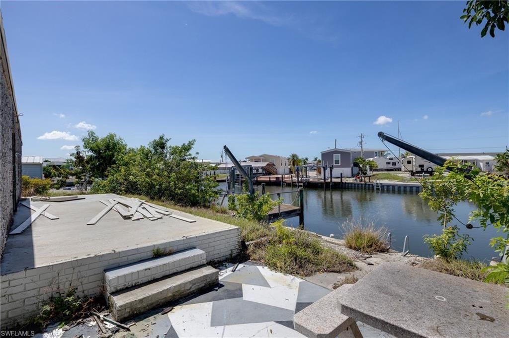 2920 Harpoon Ln, Saint James City, FL 33956 Photo