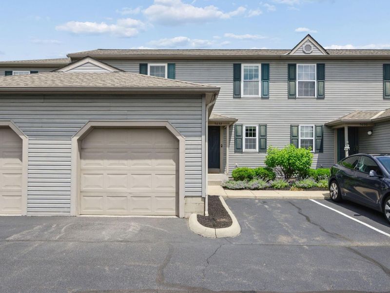 5632 Barney Lane, Unit 42C, Columbus, OH 43235 Photo 2