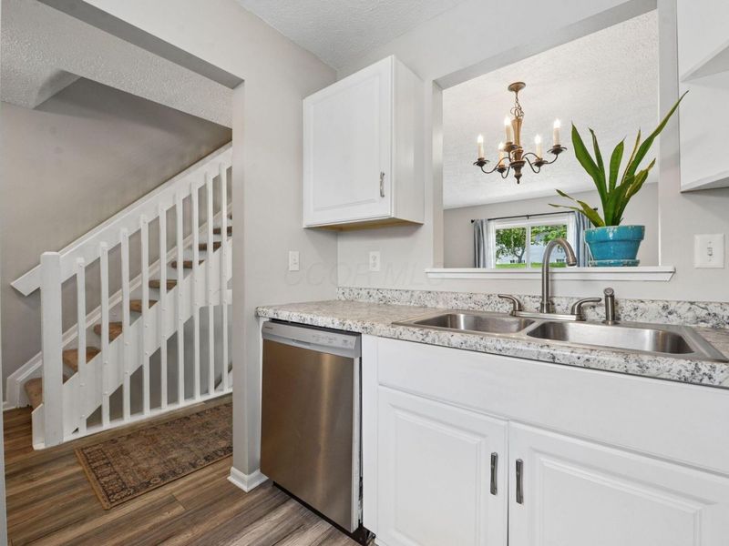 5632 Barney Lane, Unit 42C, Columbus, OH 43235 Photo 6