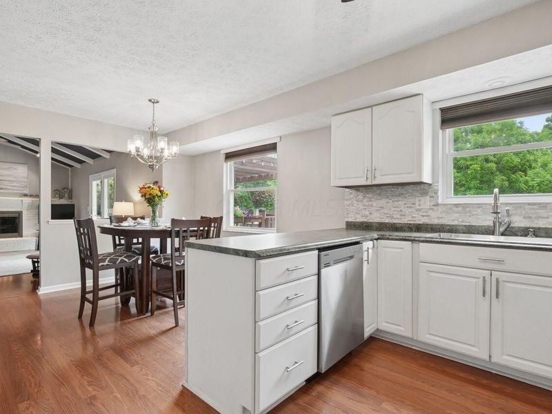 214 Greenbrier Road , Sunbury, OH 43074 Photo 10