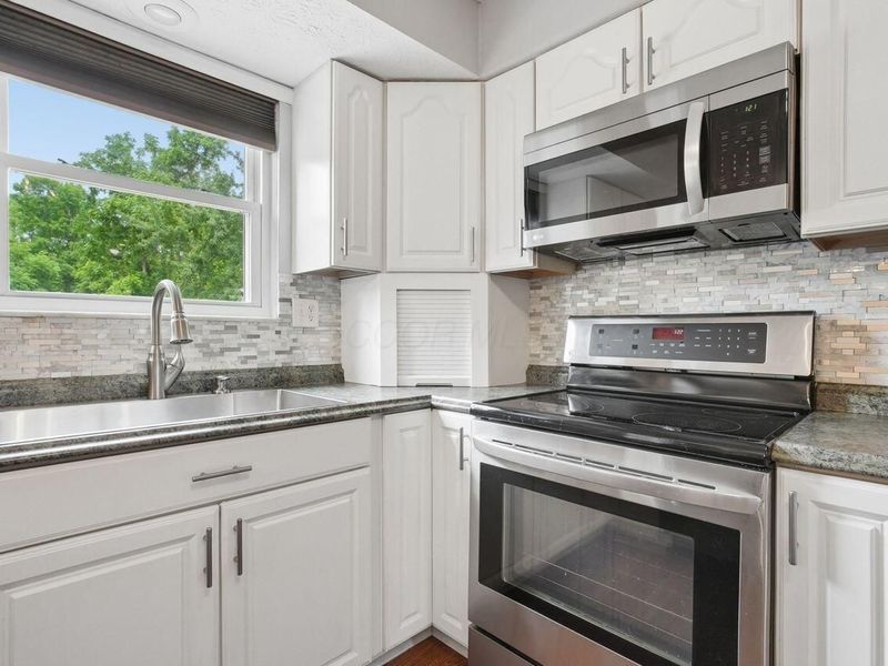214 Greenbrier Road , Sunbury, OH 43074 Photo 14