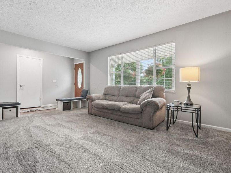 214 Greenbrier Road , Sunbury, OH 43074 Photo 9