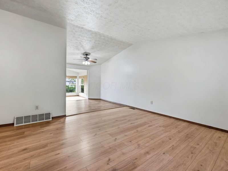 1339 Crestview Street , Reynoldsburg, OH 43068 Photo 7