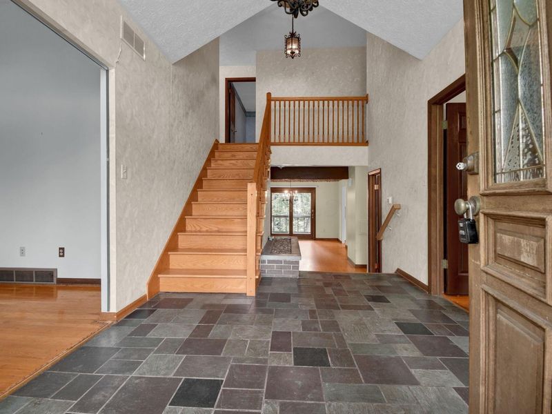 5650 Indian Mound Court , Columbus, OH 43213 Photo 4