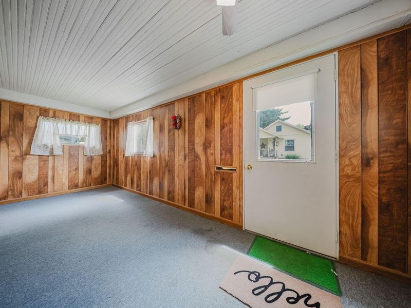 585 Henry Street , Marion, OH 43302 Photo 8
