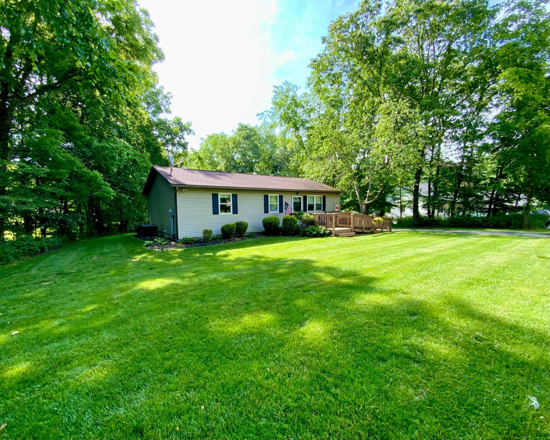 3154 Apple Valley Drive , Howard, OH 43028 Main Photo