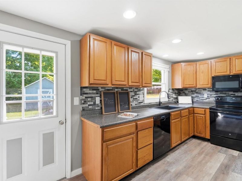 7469 S Park Avenue, Blanchester, OH 45107 Photo 14
