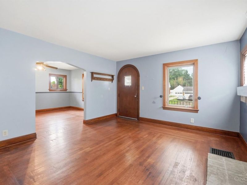 5555 Leumas Road, Green Township, OH 45239 Photo 8