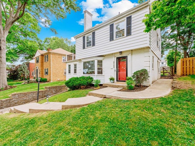 2722 Ridgewood Avenue, Columbia Twp, OH 45213 Photo 3