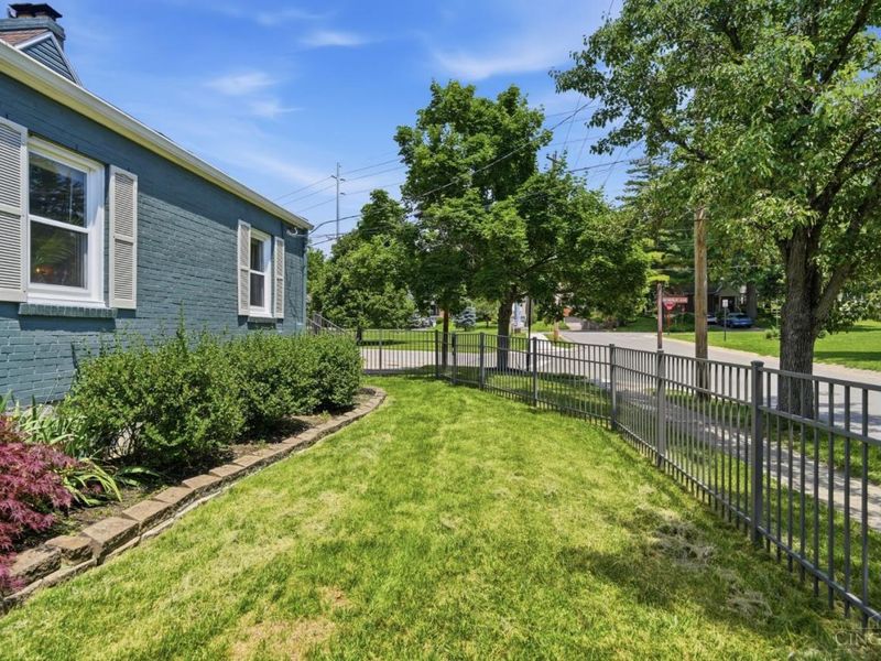7043 Rembold Avenue, Mariemont, OH 45227 Photo 52