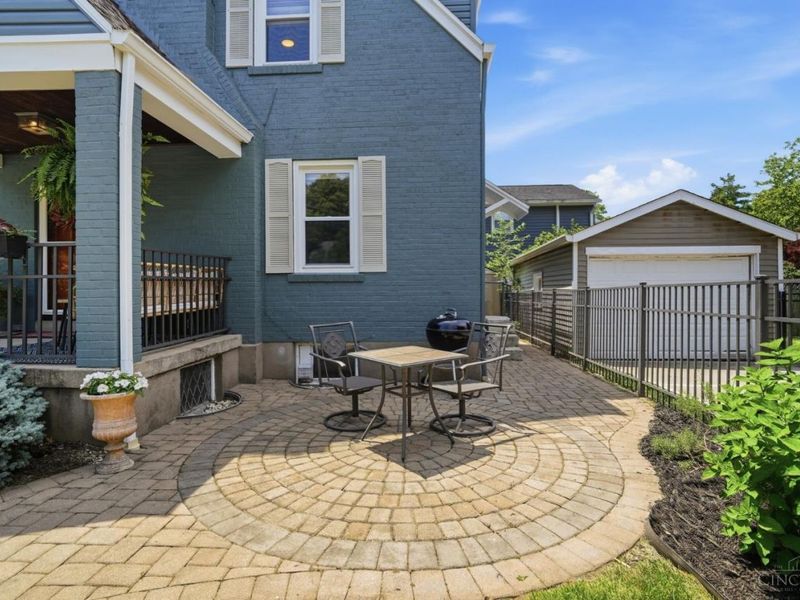 7043 Rembold Avenue, Mariemont, OH 45227 Photo 55