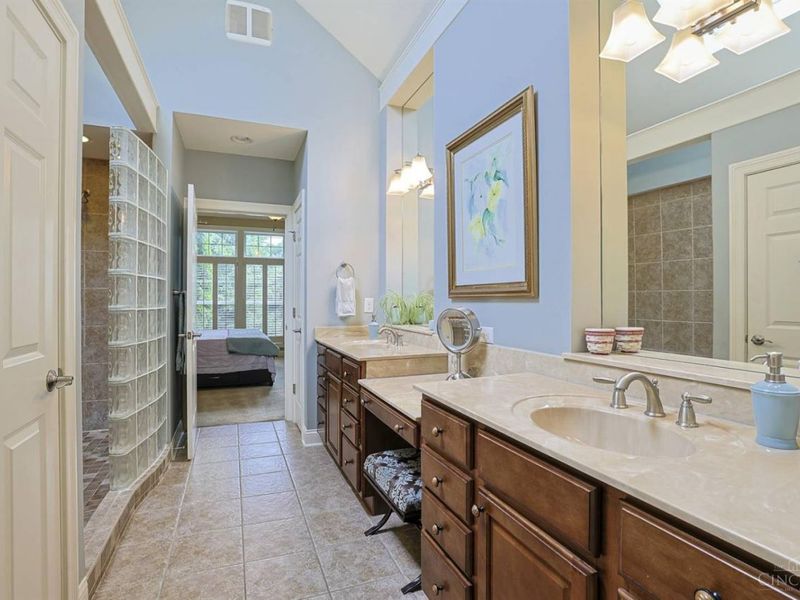 120 Village Gate Lane, Cincinnati, OH 45249 Photo 23