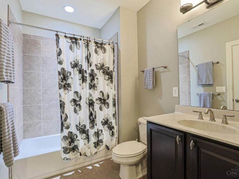 120 Village Gate Lane, Cincinnati, OH 45249 Photo 40
