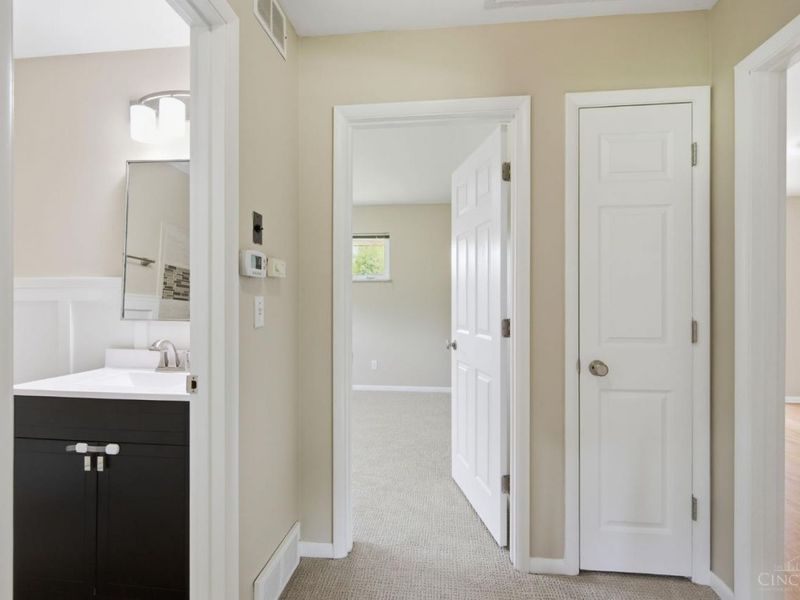 3571 Horncastle Drive, Evendale, OH 45241 Photo 30
