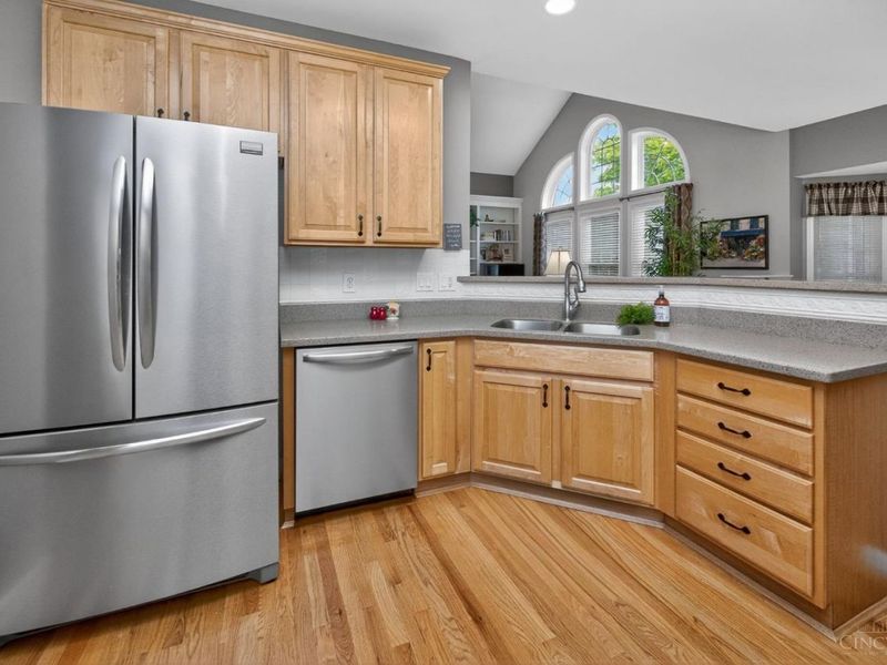 874 Augusta Boulevard, Miami Twp, OH 45140 Photo 8