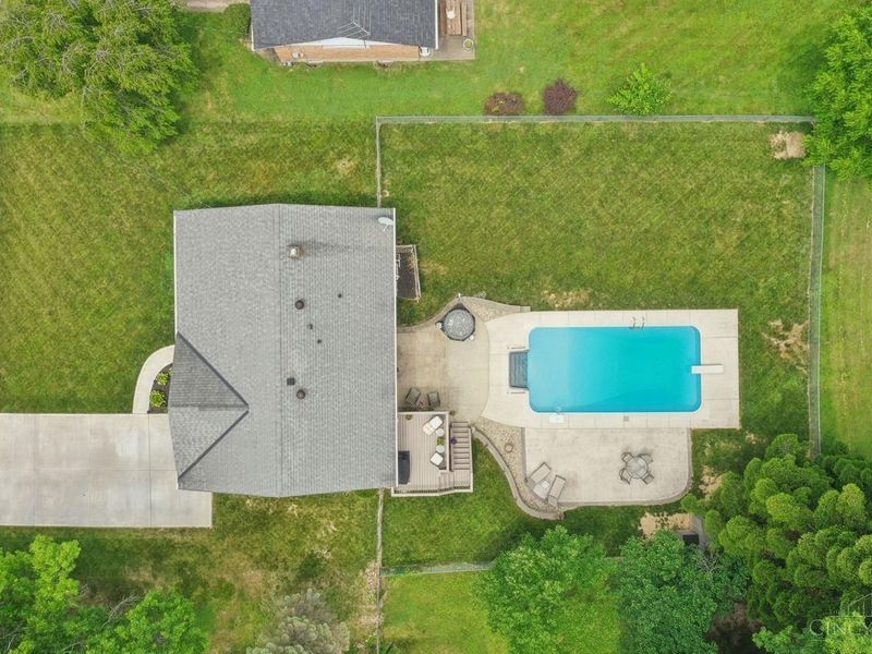1570 Blueorchard Drive, Cincinnati, OH 45230 Photo 34